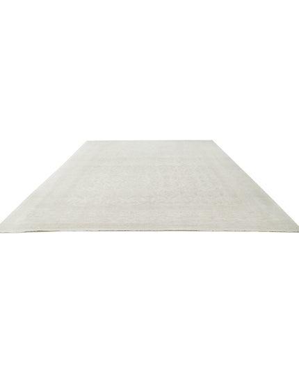 Serenity 11' 10" X 14' 10" Hand Knotted Wool Rug 11' 10" X 14' 10" (361 X 452) / Ivory / Wool