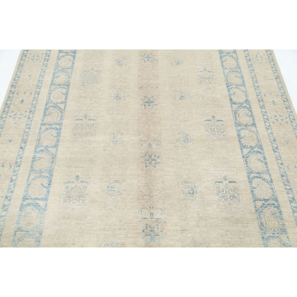 Serenity 5' 6" X 7' 4" Wool Hand-Knotted Rug 5' 6" X 7' 4" (168 X 224) / Ivory / Ivory