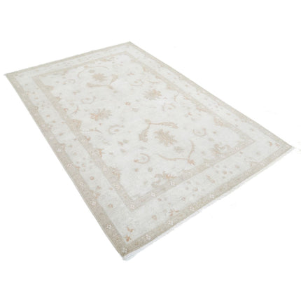 Serenity 4' 10" X 7' 3" Wool Hand-Knotted Rug 4' 10" X 7' 3" (147 X 221) / Ivory / Ivory