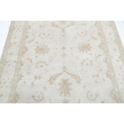 Serenity 4' 10" X 7' 3" Wool Hand-Knotted Rug 4' 10" X 7' 3" (147 X 221) / Ivory / Ivory