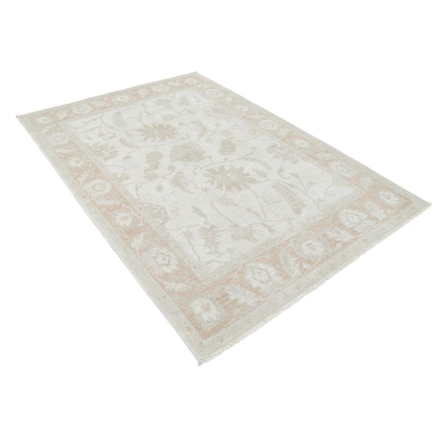 Serenity 5' 6" X 8' 0" Wool Hand-Knotted Rug 5' 6" X 8' 0" (168 X 244) / Ivory / Brown