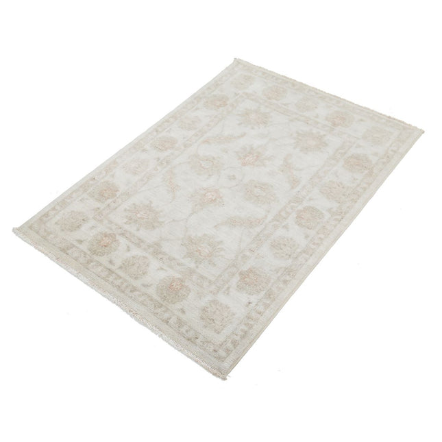 Serenity 2' 10" X 4' 0" Wool Hand-Knotted Rug 2' 10" X 4' 0" (86 X 122) / Ivory / Ivory