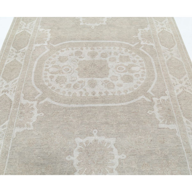 Serenity 5' 10" X 8' 7" Wool Hand-Knotted Rug 5' 10" X 8' 7" (178 X 262) / Brown / Ivory