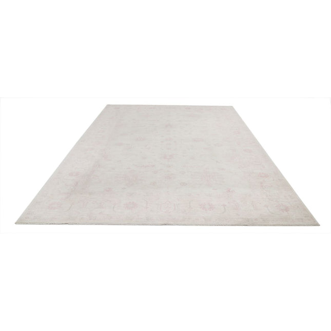 Serenity 7' 11" X 11' 1" Wool Hand-Knotted Rug 7' 11" X 11' 1" (241 X 338) / Ivory / Gold