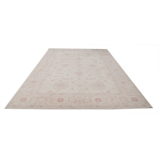 Serenity 7' 11" X 11' 1" Wool Hand-Knotted Rug 7' 11" X 11' 1" (241 X 338) / Ivory / Gold