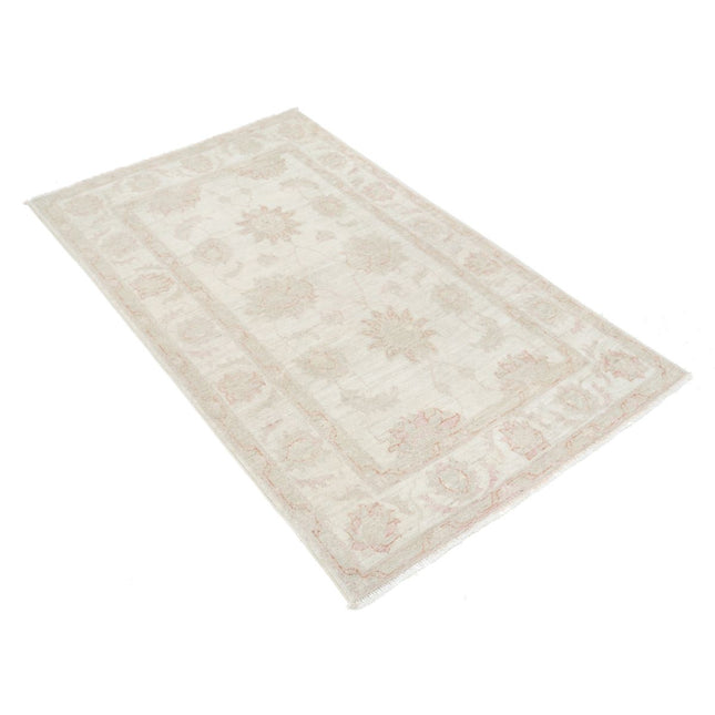 Serenity 3' 2" X 5' 3" Wool Hand-Knotted Rug 3' 2" X 5' 3" (97 X 160) / Ivory / Ivory