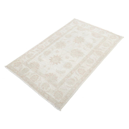 Serenity 3' 2" X 5' 3" Wool Hand-Knotted Rug 3' 2" X 5' 3" (97 X 160) / Ivory / Ivory