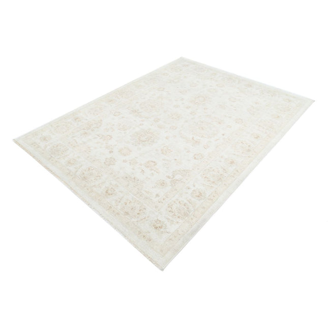 Serenity 5' 7" X 7' 4" Wool Hand-Knotted Rug 5' 7" X 7' 4" (170 X 224) / Ivory / Ivory