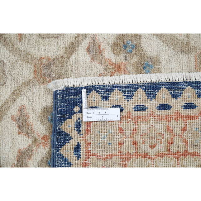 Serenity 5' 6" X 7' 9" Wool Hand-Knotted Rug 5' 6" X 7' 9" (168 X 236) / Ivory / Blue