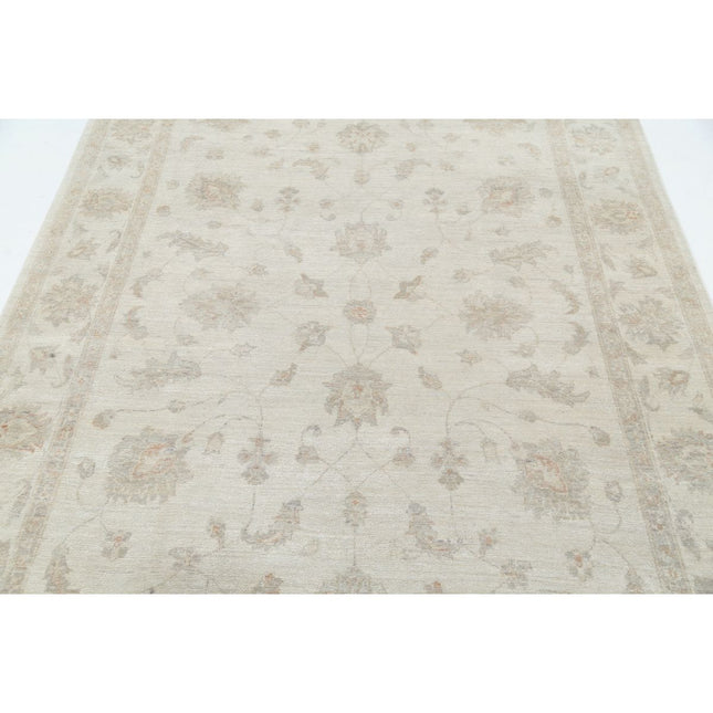Serenity 5' 9" X 8' 3" Wool Hand-Knotted Rug 5' 9" X 8' 3" (175 X 251) / Ivory / Ivory