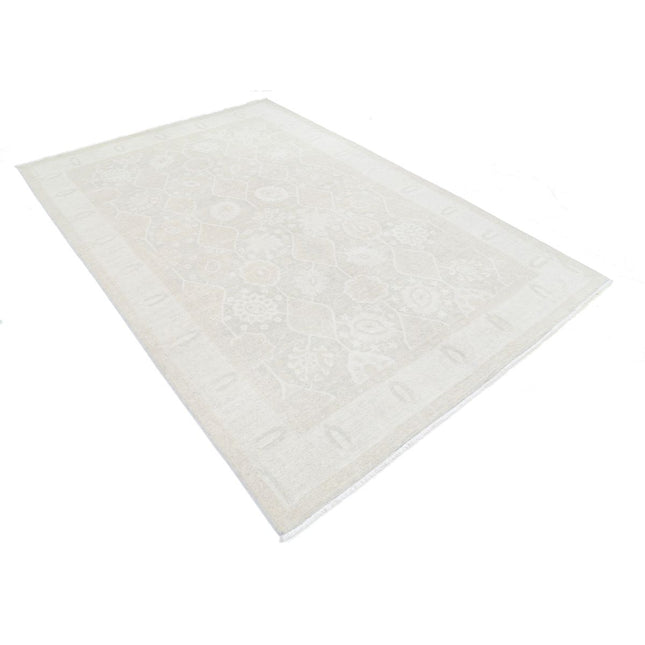 Serenity 6' 1" X 9' 0" Wool Hand-Knotted Rug 6' 1" X 9' 0" (185 X 274) / Grey / Ivory