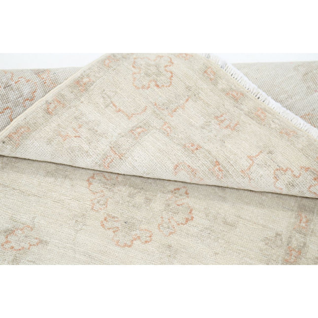 Serenity 2' 5" X 3' 11" Wool Hand-Knotted Rug 2' 5" X 3' 11" (74 X 119) / Ivory / Ivory