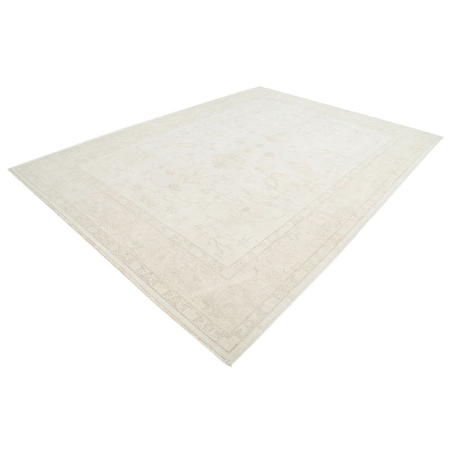 Serenity 9' 0" X 12' 3" Wool Hand-Knotted Rug 9' 0" X 12' 3" (274 X 373) / Ivory / Gold