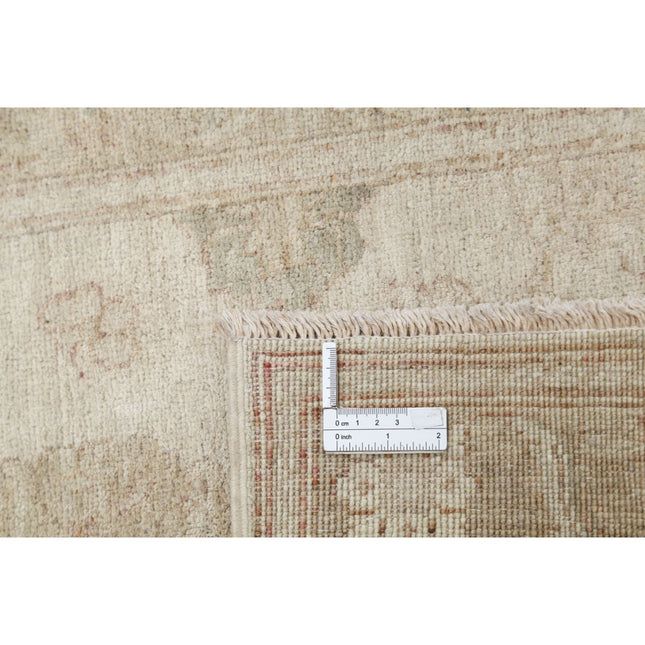 Serenity 2' 5" X 9' 4" Wool Hand-Knotted Rug 2' 5" X 9' 4" (74 X 284) / Ivory / Gold