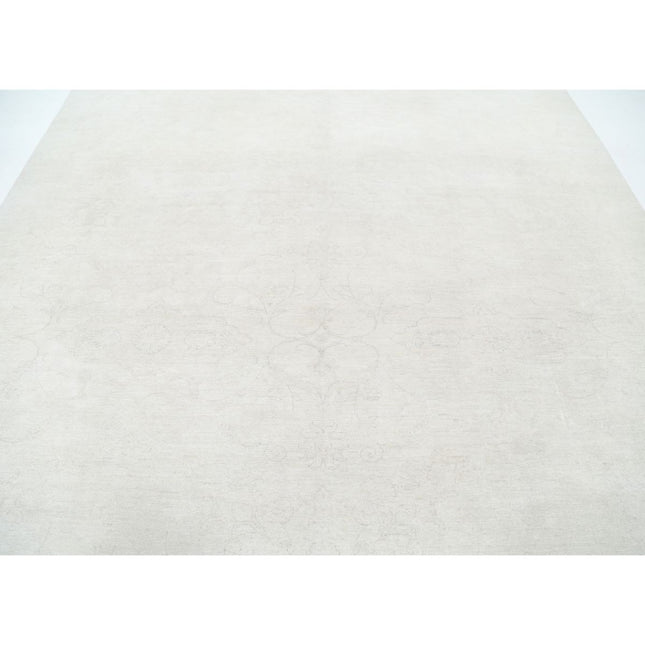 Serenity 8' 11" X 11' 4" Wool Hand-Knotted Rug 8' 11" X 11' 4" (272 X 345) / Ivory / Ivory
