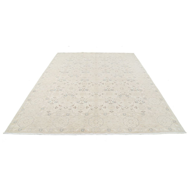Serenity 8' 0" X 10' 2" Hand Knotted Wool Rug 8' 0" X 10' 2" (244 X 310) / Grey / Ivory