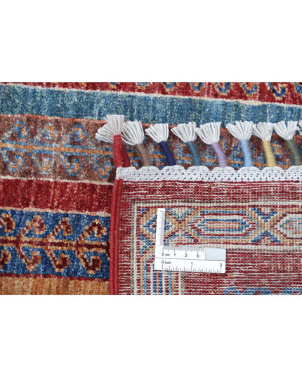 Shaal 5' 6" X 7' 9" Hand Knotted Wool Rug 5' 6" X 7' 9" (168 X 236) / Red / Wool