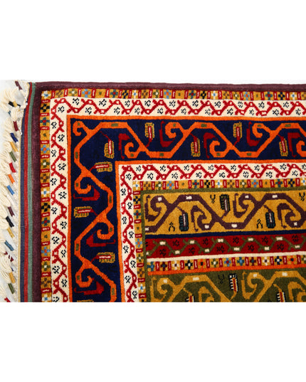 Shaal 4' 6" X 6' 4" Hand Knotted Wool Rug 4' 6" X 6' 4" (137 X 193) / Multi / Wool