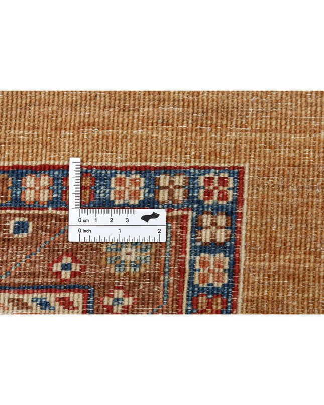 Shaal 5' 10" X 7' 9" Hand Knotted Wool Rug 5' 10" X 7' 9" (178 X 236) / Multi / Wool