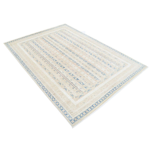 Shaal 5' 5" X 7' 7" Wool Hand-Knotted Rug 5' 5" X 7' 7" (165 X 231) / Gold / Multi