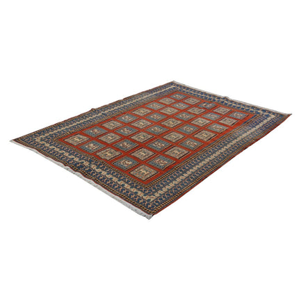 Sumak Kilim 4' 9" X 6' 10" Wool Hand-Woven Kilim 4' 9" X 6' 10" (145 X 208) / Multi / Multi