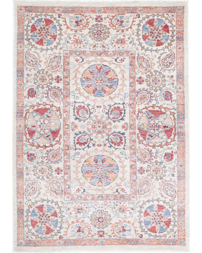 Suzani 4' 0" X 5' 8" Hand Knotted Wool Rug 4' 0" X 5' 8" (122 X 173) / Ivory / Wool