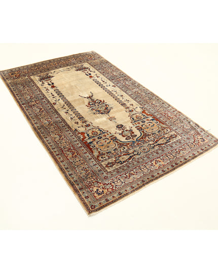 Tabriz 4' 2" X 6' 5" Hand Knotted Silk Rug 4' 2" X 6' 5" (127 X 196) / Ivory / Silk