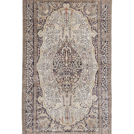 Tabriz 4' 6" X 8' 0" Hand Knotted Wool Rug 4' 6" X 8' 0" (137 X 244) / Ivory / Wool
