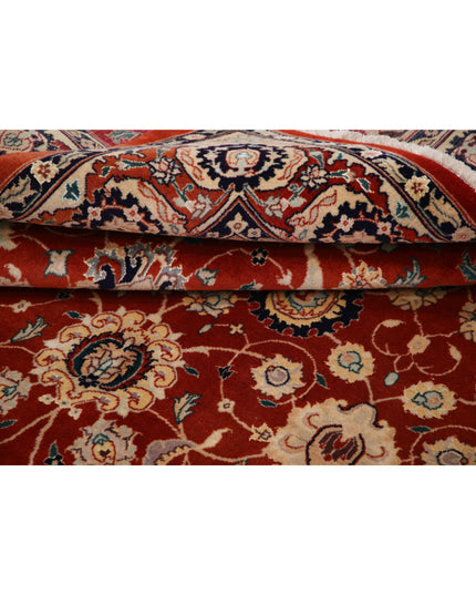 Tabriz 5' 8" X 8' 10" Hand Knotted Wool Rug 5' 8" X 8' 10" (173 X 269) / Red / Wool