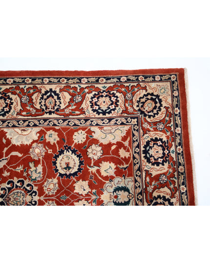 Tabriz 5' 8" X 8' 10" Hand Knotted Wool Rug 5' 8" X 8' 10" (173 X 269) / Red / Wool