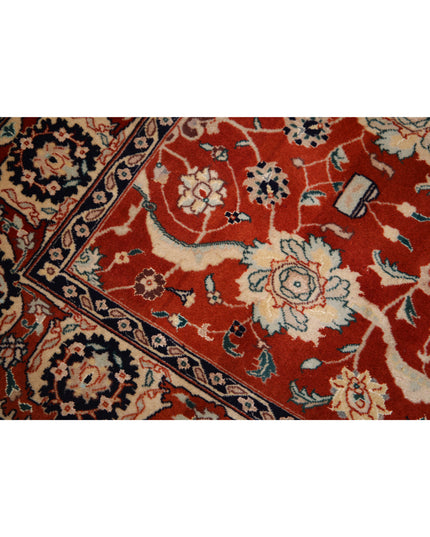 Tabriz 5' 8" X 8' 10" Hand Knotted Wool Rug 5' 8" X 8' 10" (173 X 269) / Red / Wool
