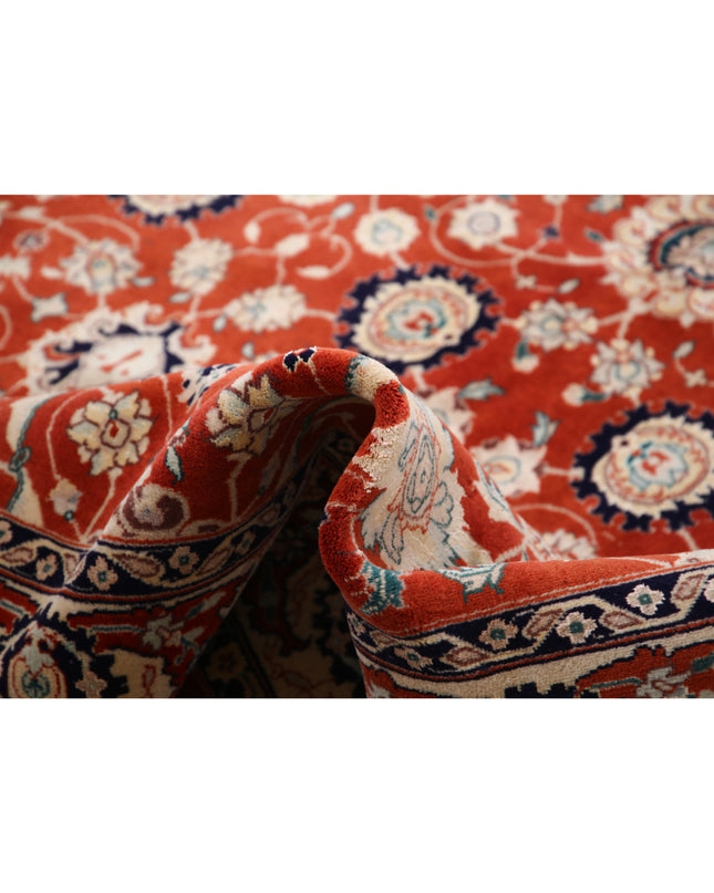 Tabriz 5' 8" X 8' 10" Hand Knotted Wool Rug 5' 8" X 8' 10" (173 X 269) / Red / Wool