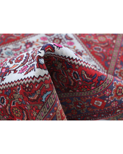 Tabriz 2' 7" X 4' 1" Hand Knotted Wool Rug 2' 7" X 4' 1" (79 X 124) / Red / Wool