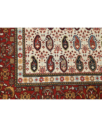 Tabriz 6' 5" X 9' 5" Hand Knotted Wool Rug 6' 5" X 9' 5" (196 X 287) / Ivory / Wool