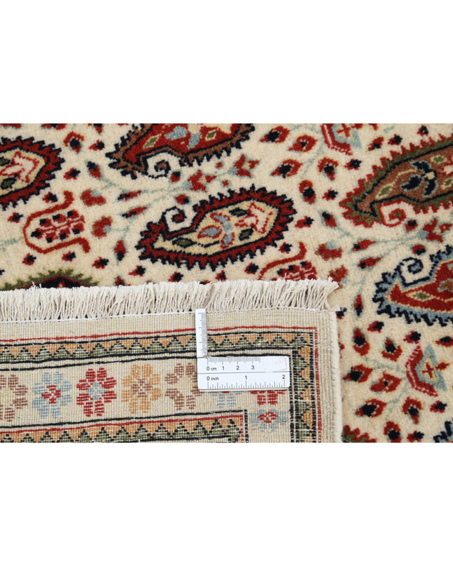 Tabriz 6' 5" X 9' 5" Hand Knotted Wool Rug 6' 5" X 9' 5" (196 X 287) / Ivory / Wool