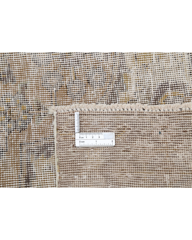 Tabriz 6' 11" X 10' 1" Hand Knotted Wool Rug 6' 11" X 10' 1" (211 X 307) / Ivory / Wool