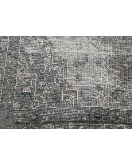 Tabriz 8' 5" X 12' 3" Hand Knotted Wool Rug 8' 5" X 12' 3" (257 X 373) / Grey / Wool