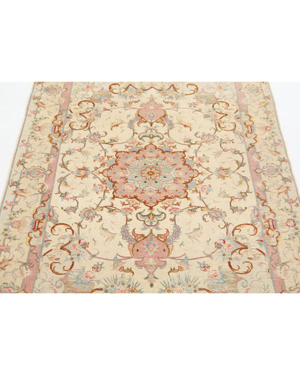 Tabriz 3' 3" X 5' 0" Hand Knotted Wool & Silk Rug 3' 3" X 5' 0" (99 X 152) / Ivory / Wool & Silk