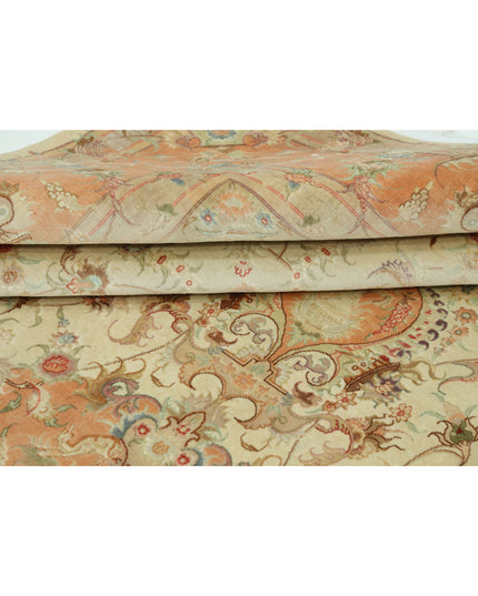Tabriz 8' 1" X 11' 8" Hand Knotted Wool & Silk Rug 8' 1" X 11' 8" (246 X 356) / Beige / Wool & Silk