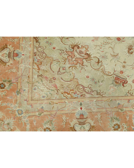 Tabriz 8' 1" X 11' 8" Hand Knotted Wool & Silk Rug 8' 1" X 11' 8" (246 X 356) / Beige / Wool & Silk