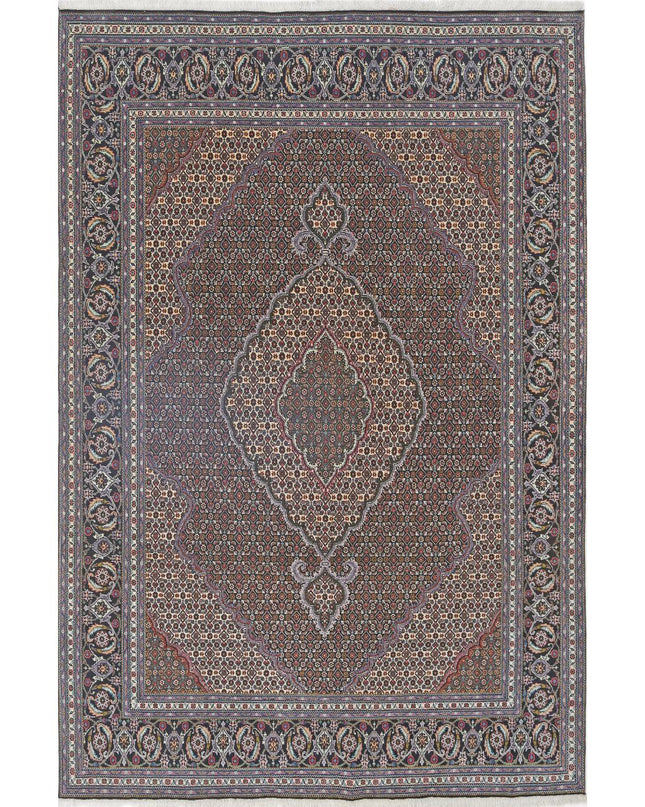 Tabriz 6' 5" X 9' 8" Hand Knotted Wool & Silk Rug 6' 5" X 9' 8" (196 X 295) / Ivory / Wool & Silk