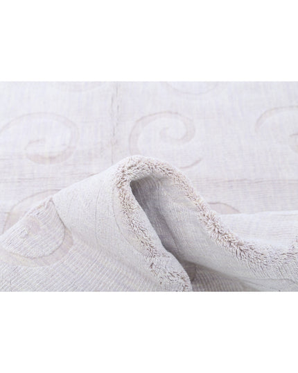 Texture 5' 0" X 7' 11" Hand Made Wool Rug 5' 0" X 7' 11" (152 X 241) / Lilac / Wool