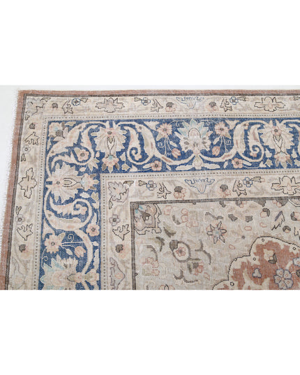 Vintage 9' 11" X 13' 3" Hand Knotted Wool Rug 9' 11" X 13' 3" (302 X 404) / Taupe / Wool