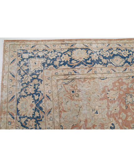 Vintage 9' 9" X 12' 11" Hand Knotted Wool Rug 9' 9" X 12' 11" (297 X 394) / Ivory / Wool