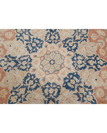 Vintage 9' 9" X 12' 11" Hand Knotted Wool Rug 9' 9" X 12' 11" (297 X 394) / Ivory / Wool