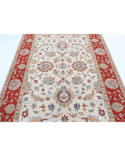 Ziegler 5' 6" X 7' 9" Hand Knotted Wool Rug 5' 6" X 7' 9" (168 X 236) / Ivory / Wool