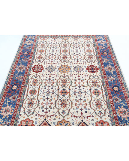 Ziegler 5' 6" X 7' 6" Hand Knotted Wool Rug 5' 6" X 7' 6" (168 X 229) / Ivory / Wool