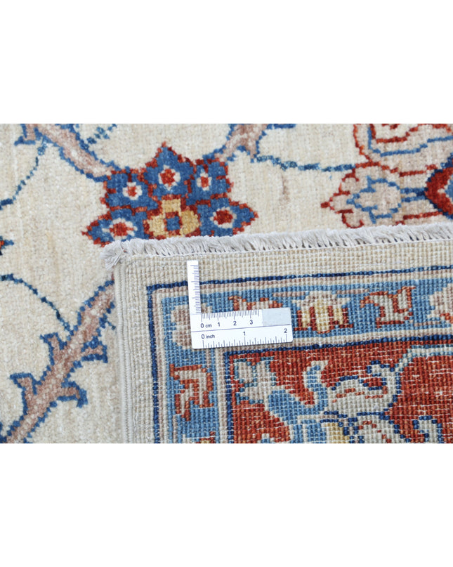 Ziegler 3' 10" X 5' 10" Hand Knotted Wool Rug 3' 10" X 5' 10" (117 X 178) / Ivory / Wool