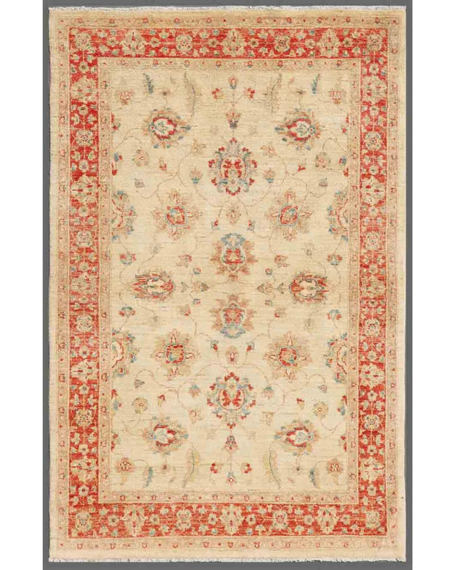 Ziegler 4' 0" X 6' 3" Hand Knotted Wool Rug 4' 0" X 6' 3" (122 X 191) / Ivory / Wool