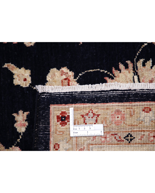 Ziegler 6' 10" X 9' 6" Hand Knotted Wool Rug 6' 10" X 9' 6" (208 X 290) / Black / Wool